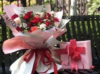 不止情人节，三餐四季爱在日常